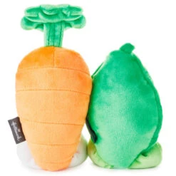 Hallmark Better Together Peas And Carrot Magnetic Plush, 4.5" -Hallmark Gift Shop Peas and Carrot Magnetic Plush 1KET2011 03